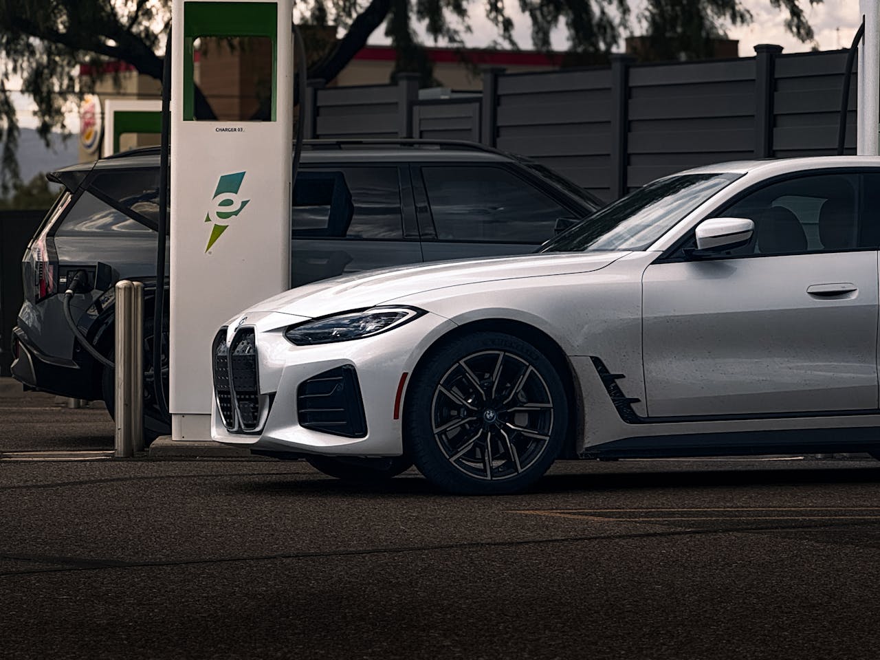 Έλεγχος και Συντήρηση EV Φορτιστή