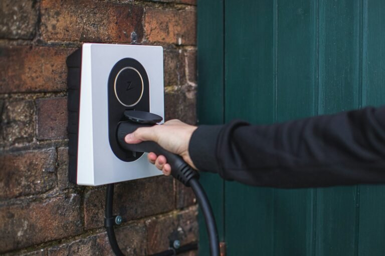 7,4 kW, 11 kW ή 22 kW; Ποιον φορτιστή EV να επιλέξετε;